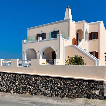 Akrotiri * Akrotírion