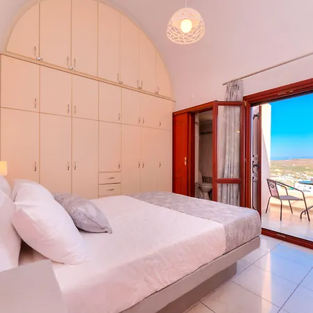 Akrotiri Apartmán *