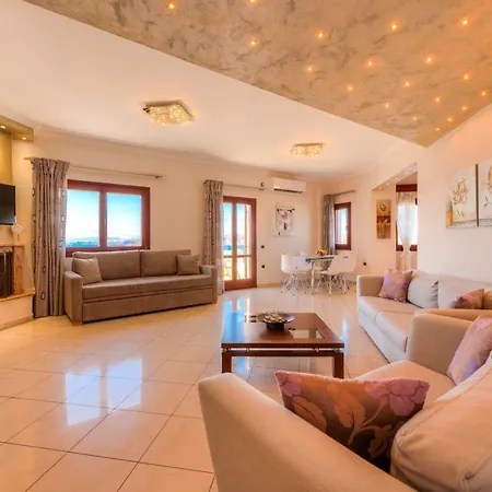 Akrotiri Apartman