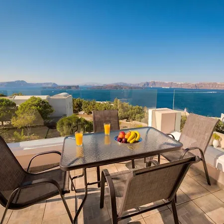 Akrotiri Apartman *