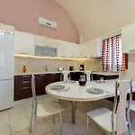 Akrotiri Διαμέρισμα *